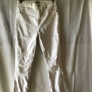 Abercrombie & Fitch High Rise Ankle White Jeans